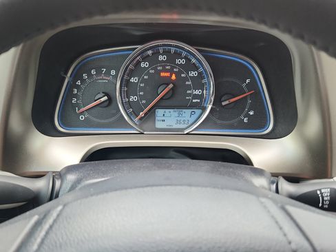 Used 2013 Toyota RAV4 Limited FWD image 10