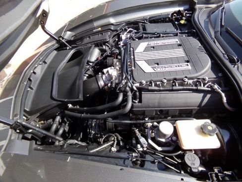 Used 2016 Chevrolet Corvette Z06 w/ 3LZ Preferred Equipment Group RWD image 14