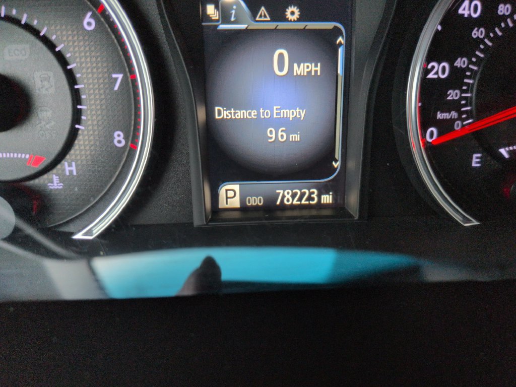 Used 2017 Toyota Camry SE FWD image 16