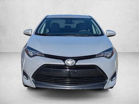 Used 2017 Toyota Corolla LE image 2