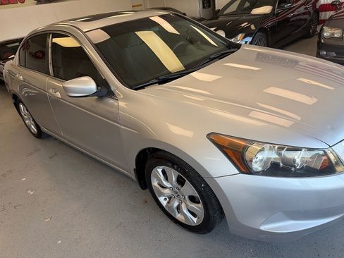 Used 2009 Honda Accord EX image 3