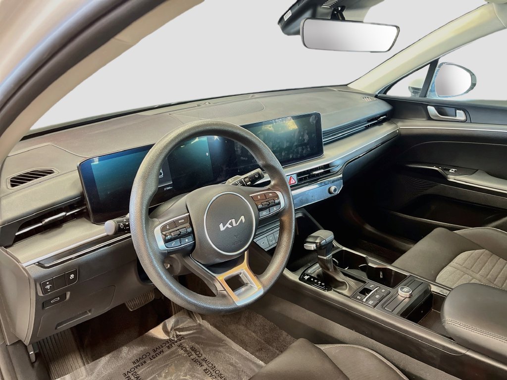Used 2025 Kia K5 LXS FWD image 9