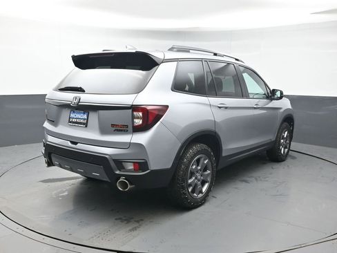 Certified 2024 Honda Passport TrailSport image 7