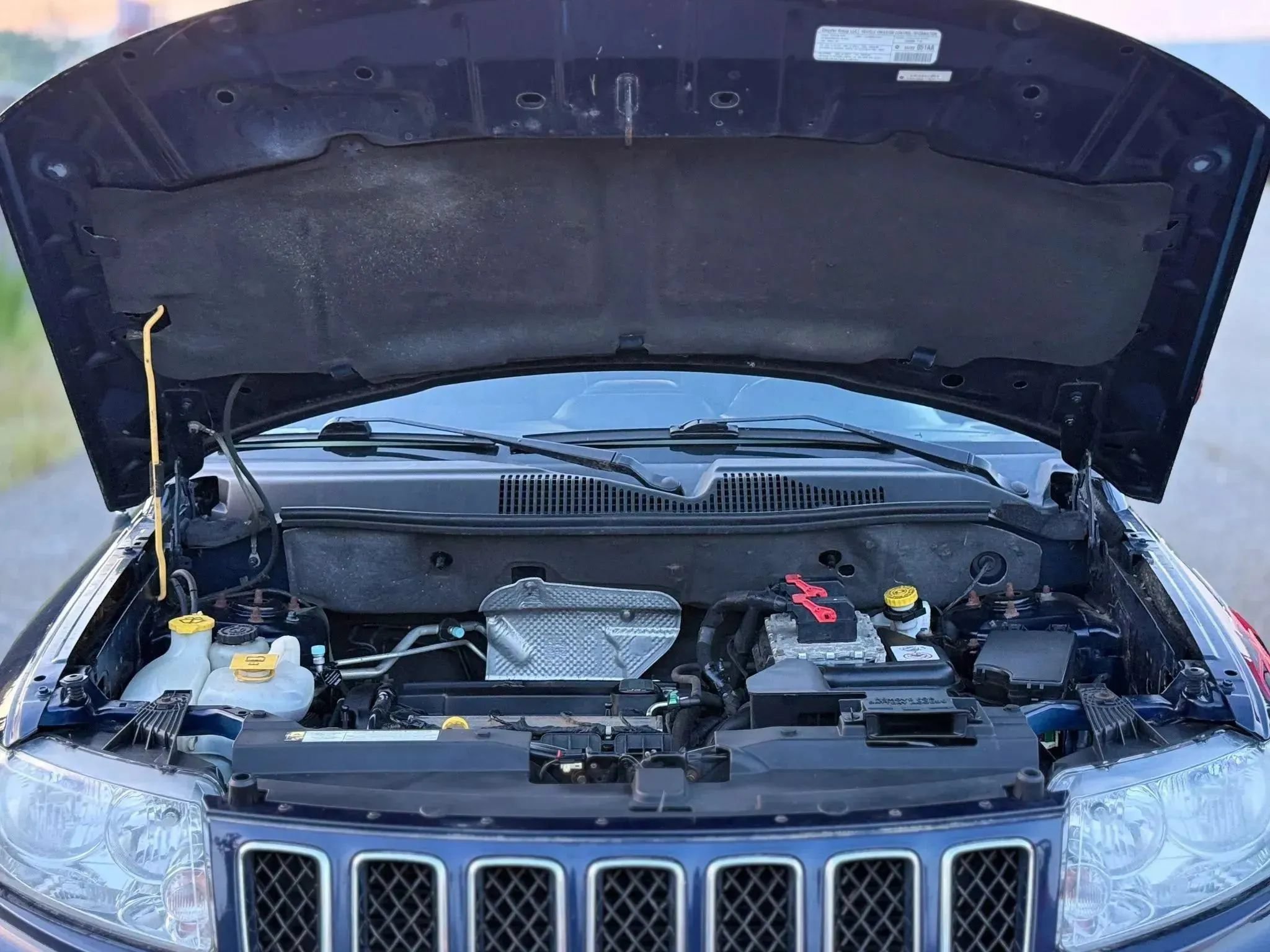 Used 2013 Jeep Compass Latitude AWD/4WD image 28