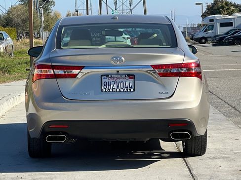 Used 2015 Toyota Avalon XLE Touring image 5