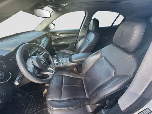 Used 2021 Alfa Romeo Stelvio Ti w/ Nero Edizione AWD/4WD image 28
