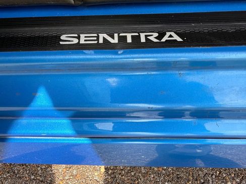 Used 2024 Nissan Sentra SR FWD image 31