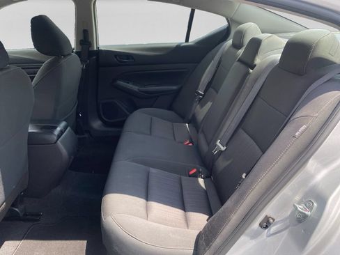 Used 2024 Nissan Altima 2.5 SV w/ SV Premium Package FWD image 25