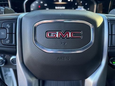 Used 2023 GMC Sierra 1500 SLT image 14