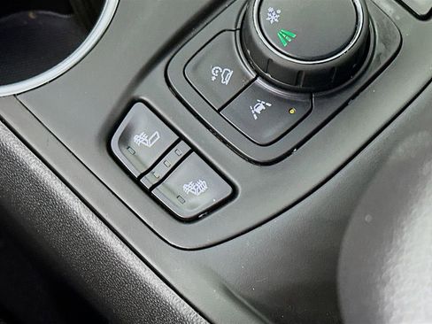 Used 2020 GMC Terrain SLE w/ Driver Convenience Package image 26