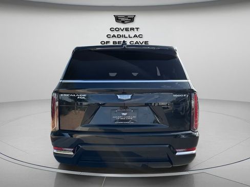 New 2026 Cadillac Escalade IQL Luxury image 8