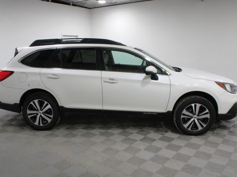 Used 2018 Subaru Outback 2.5i Limited AWD/4WD image 27