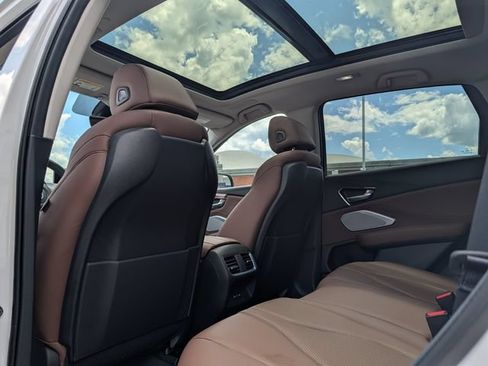 Certified 2025 Acura RDX SH-AWD w/ Technology Package image 4
