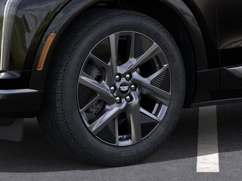 New 2026 Cadillac Optiq Luxury 1 RWD image 9