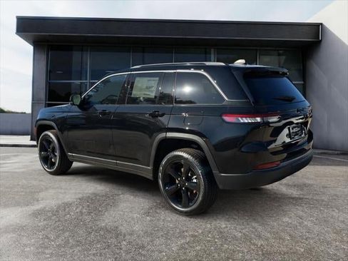 New 2026 Jeep Grand Cherokee Limited w/ Limited Altitude Package RWD image 29