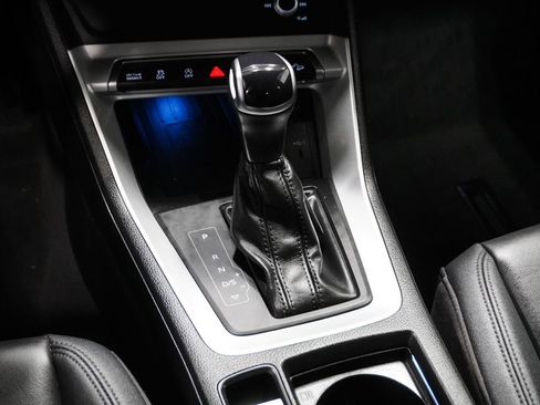 Used 2023 Audi Q3 2.0T Premium Plus w/ Premium Plus Package image 27