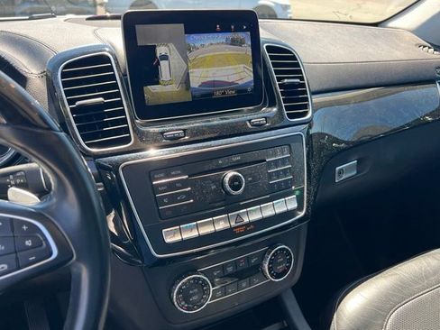 Used 2018 Mercedes-Benz GLS 550 4MATIC image 19