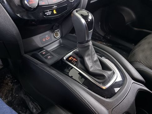 Used 2020 Nissan Rogue Sport SV w/ Technology Package image 17