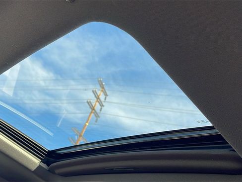 New 2026 GMC Canyon AT4 w/ Technology Plus Package image 17