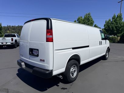 New 2026 GMC Savana 3500 Extended