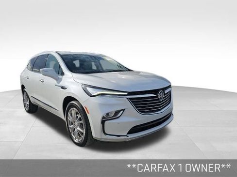 Used 2022 Buick Enclave Premium w/ Experience Buick Package image 2