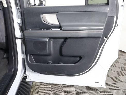 Used 2025 Ford Expedition Max Active AWD/4WD image 26