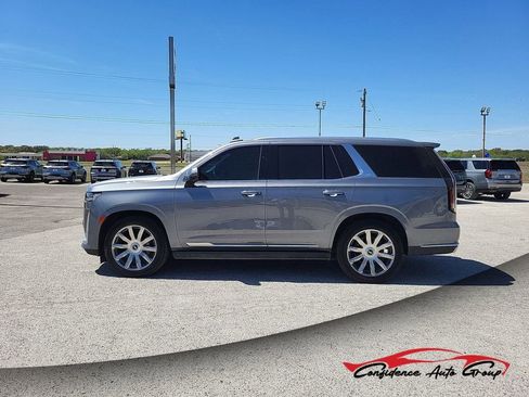 Used 2021 Cadillac Escalade Premium Luxury Platinum RWD image 1