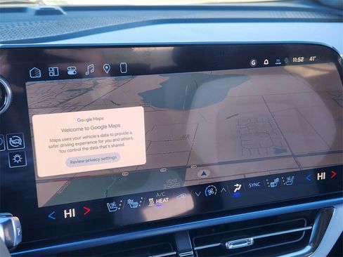 New 2026 Chevrolet Equinox EV LT image 16