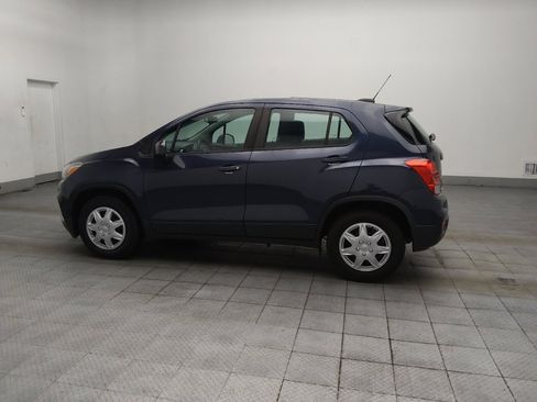 Used 2018 Chevrolet Trax LS FWD image 3