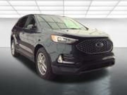 Used 2023 Ford Edge SEL w/ Convenience Package image 13