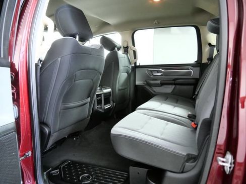 Used 2019 RAM 1500 Big Horn AWD/4WD image 14