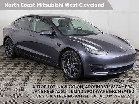 Used 2022 Tesla Model 3 Long Range image 1