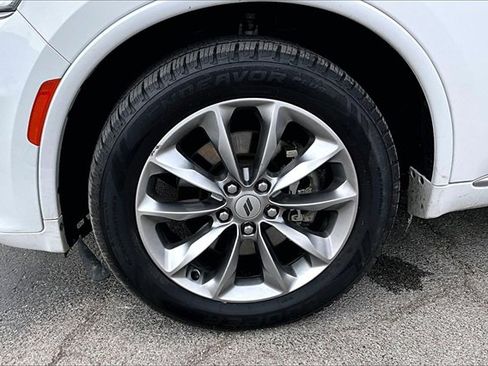 Used 2021 Dodge Durango SXT image 34