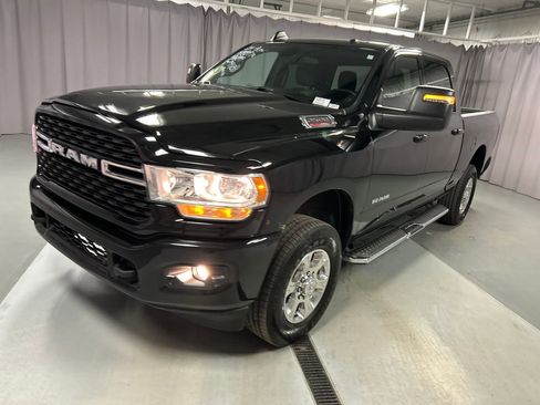 Used 2024 RAM 2500 Big Horn w/ Sport Appearance Package image 3