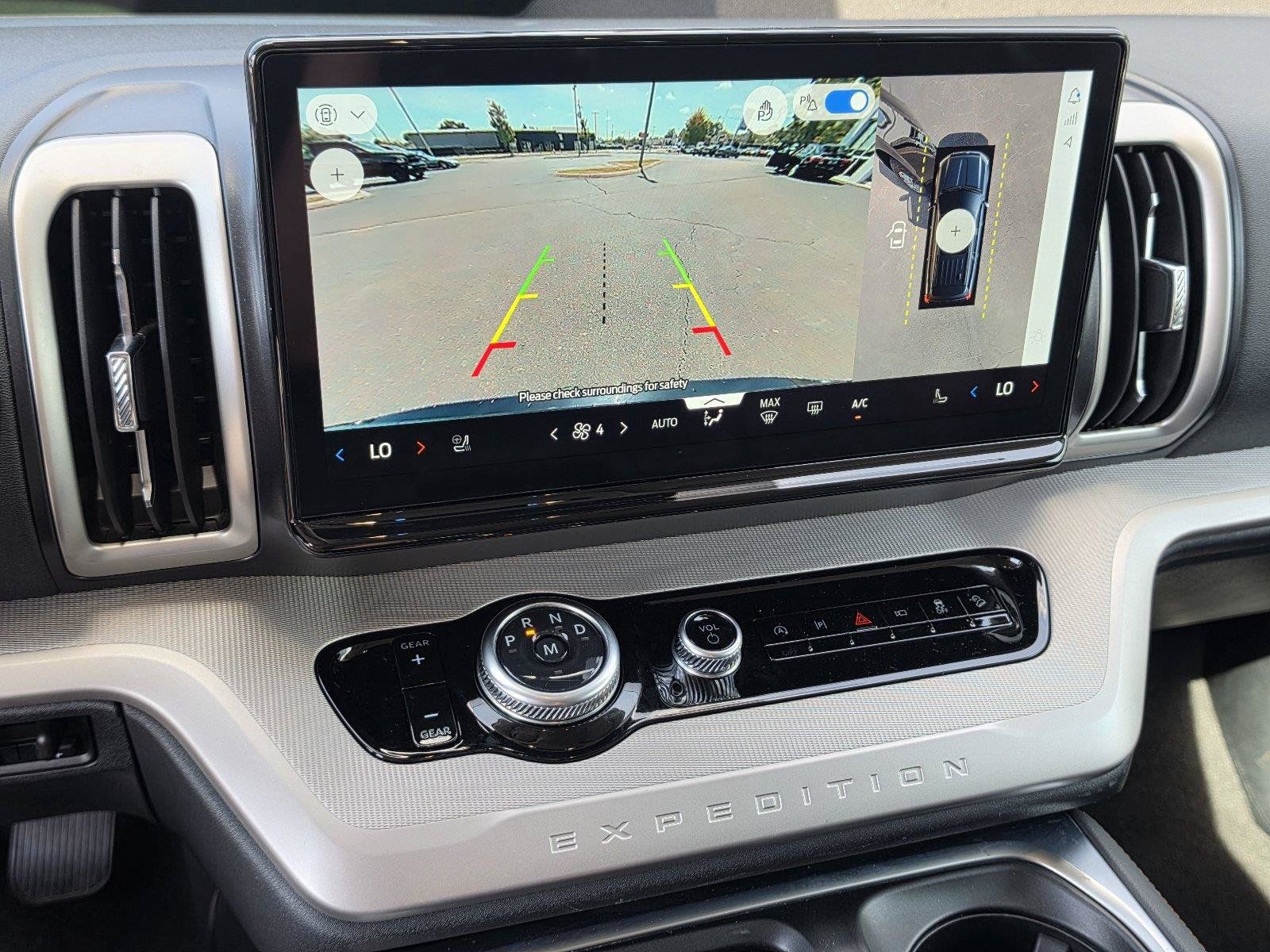 Used 2025 Ford Expedition Max Active AWD/4WD image 11