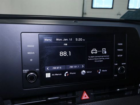 Used 2024 Kia Sportage LX image 25