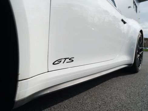 Used 2024 Porsche 911 Targa 4 GTS AWD/4WD image 23
