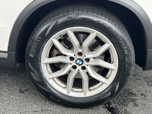 Used 2022 BMW X5 xDrive40i w/ Premium Package AWD/4WD image 30