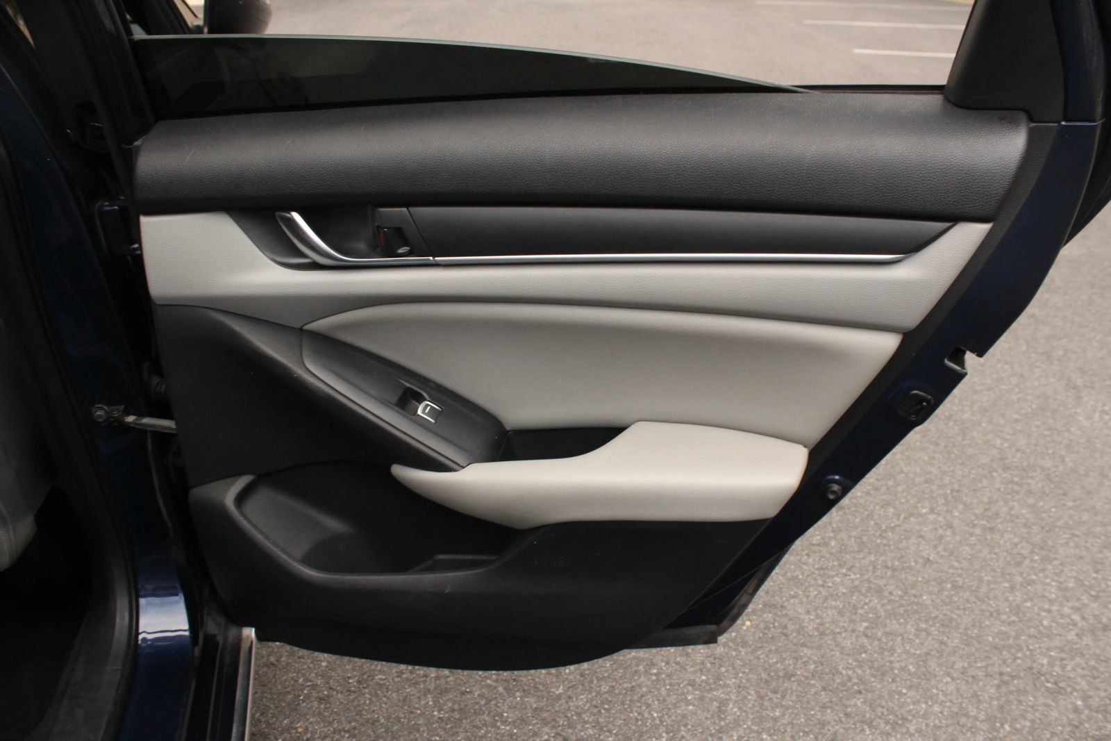 Used 2019 Honda Accord EX image 20