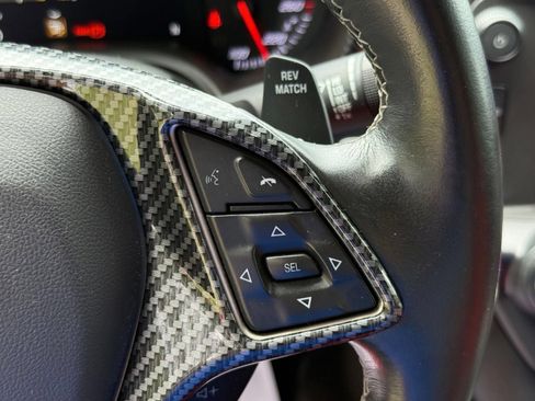 Used 2015 Chevrolet Corvette Stingray Coupe RWD image 32