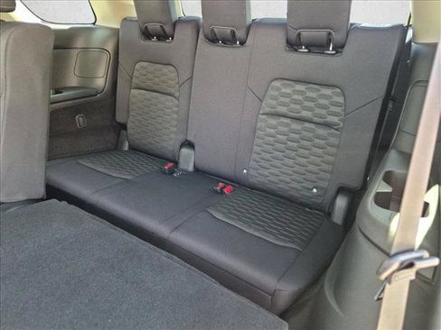 Used 2024 Nissan Pathfinder SV AWD/4WD image 20