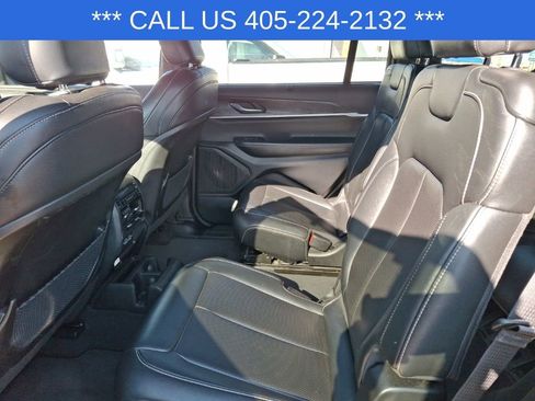 Used 2024 Jeep Grand Cherokee L Limited w/ Luxury Tech Group II image 25