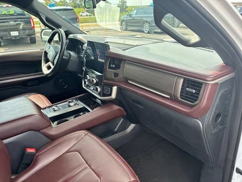 Used 2024 Ford Expedition Max Limited AWD/4WD image 89