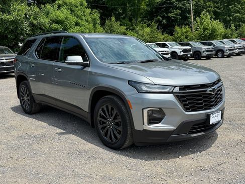Certified 2023 Chevrolet Traverse RS w/ LPO, Floor Liner Package AWD/4WD image 1