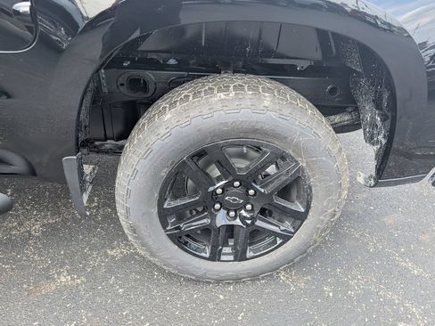 New 2026 Chevrolet Silverado 1500 Custom w/ Turbomax Blackout Package AWD/4WD image 23
