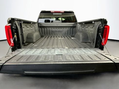 Used 2024 GMC Sierra 1500 SLT w/ SLT Premium Plus Package AWD/4WD image 32