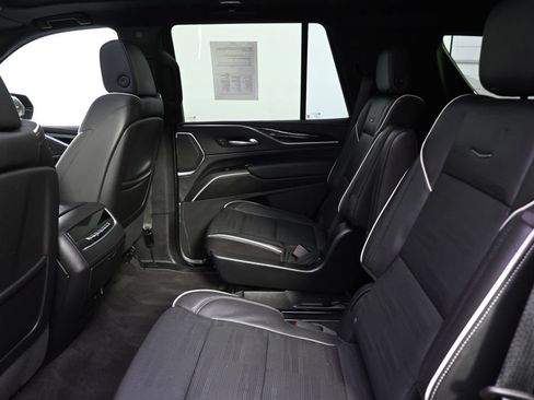 Used 2022 Cadillac Escalade Sport AWD/4WD image 21