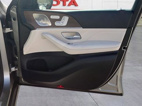 Used 2021 Mercedes-Benz GLE 350 w/ Premium Package image 34