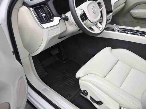 New 2026 Volvo XC60 B5 Ultra w/ Protection Package Premier image 9