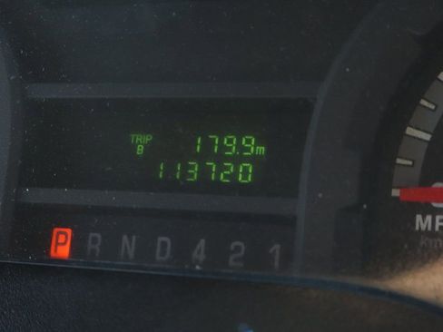 Used 2017 Ford E-350 and Econoline 350 Super Duty image 21